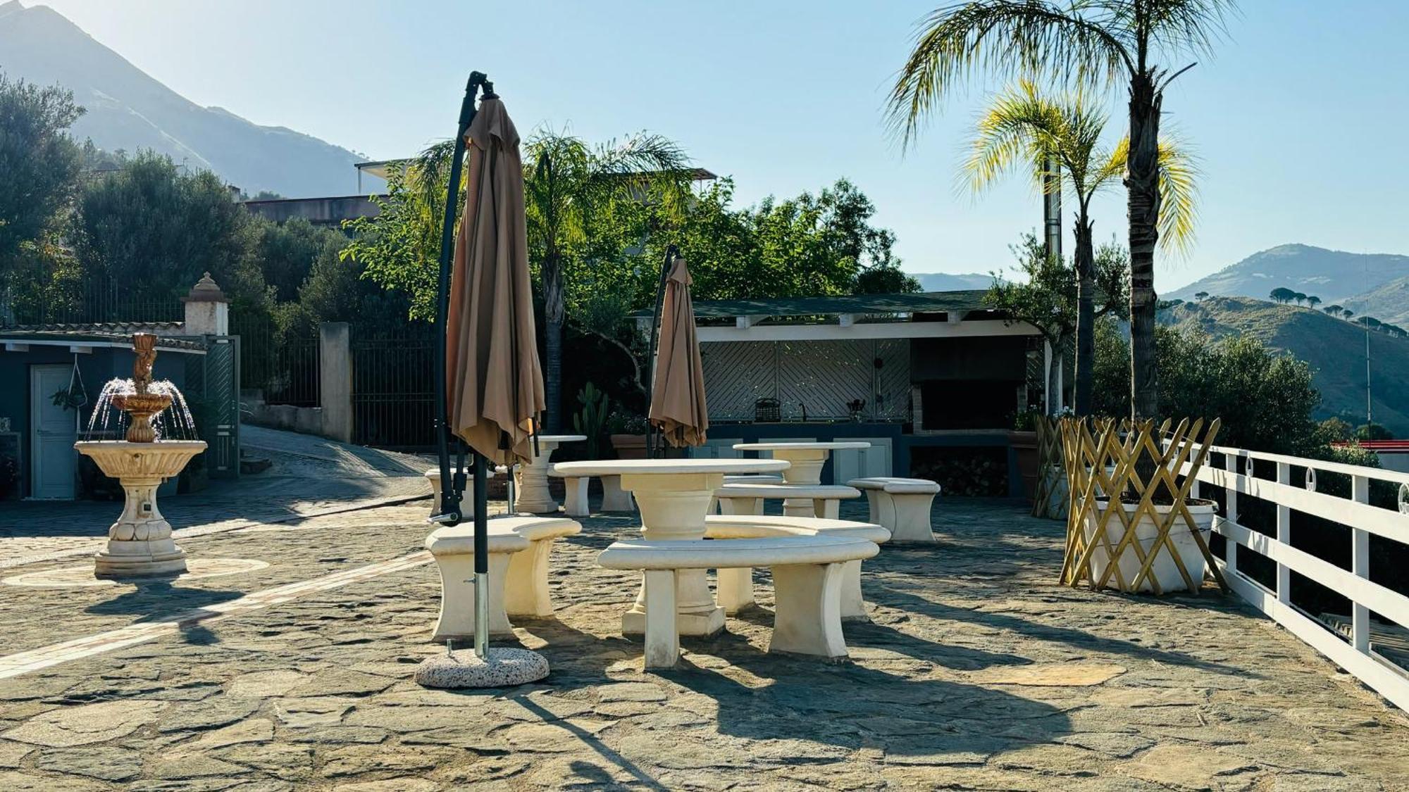 B&B Sole E Luna Palermo Exteriör bild